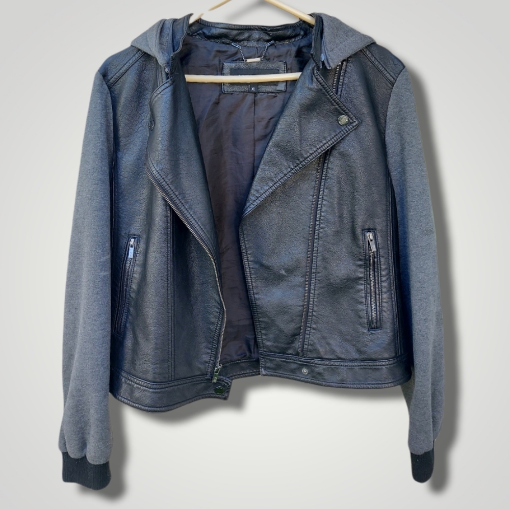 XL Black Rivet Wilsons leather